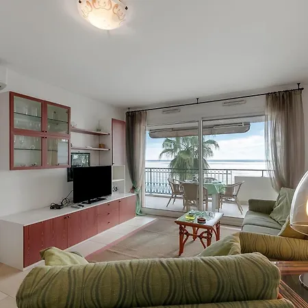 Apartment Admiral Plaza Sea View - Happy