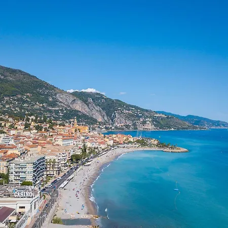 Admiral Plaza Sea View - Happy