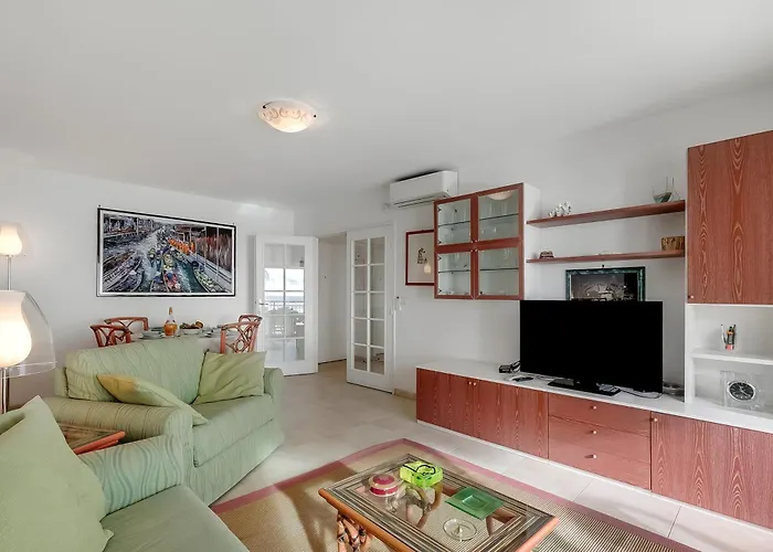 Appartement Admiral Plaza Sea View - Happy *