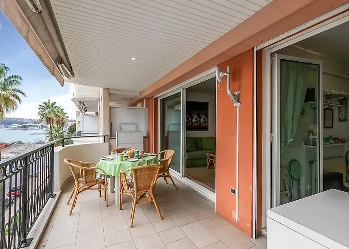 Admiral Plaza Sea View - Happy Apartment